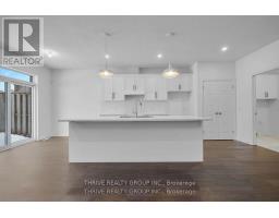 35 - 1080 UPPERPOINT AVENUE - 10