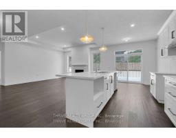 35 - 1080 UPPERPOINT AVENUE - 14
