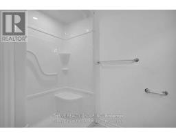 35 - 1080 UPPERPOINT AVENUE - 21