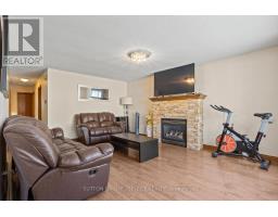 31 MEADOWVIEW ROAD - 13