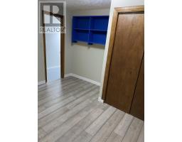 31 MEADOWVIEW ROAD - 38