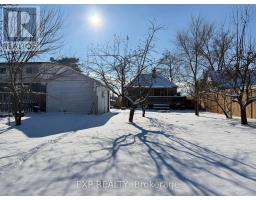 1000 HAMILTON ROAD - 24