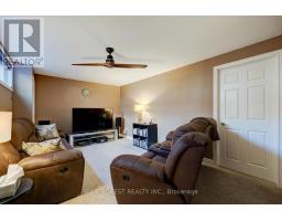 6 - 35 WATERMAN AVENUE - 28