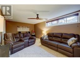 6 - 35 WATERMAN AVENUE - 29