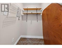 211 - 727 DEVERON CRESCENT - 22