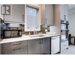 1895 FOUNTAIN GRASS DRIVE - 13