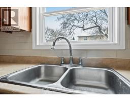 82 - 1330 JALNA BOULEVARD - 11