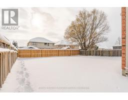 914 COLLINS DRIVE N - 25