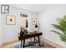 888 QUEENS AVENUE - 13