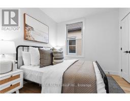 888 QUEENS AVENUE - 15