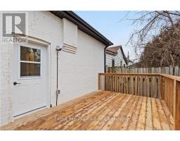 888 QUEENS AVENUE - 24