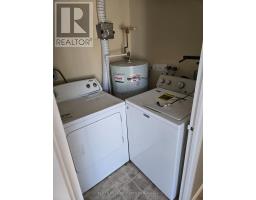 206 - 323 COLBORNE STREET - 30