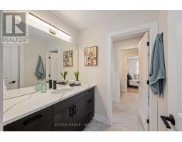 50 ROYAL CRESCENT - 32