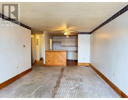 906 - 858 COMMISSIONERS ROAD E - 12