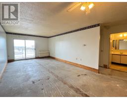 906 - 858 COMMISSIONERS ROAD E - 13