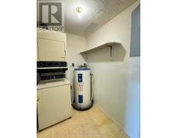 906 - 858 COMMISSIONERS ROAD E - 20