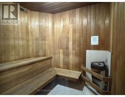 906 - 858 COMMISSIONERS ROAD E - 3