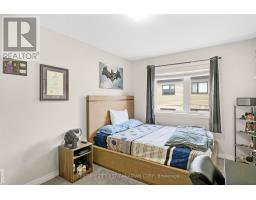 56 - 811 SARNIA ROAD - 23
