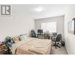 56 - 811 SARNIA ROAD - 25