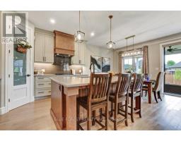 192 FOXBOROUGH PLACE - 12