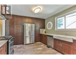 41 FOX MILL COURT - 12