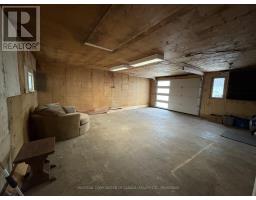 279 SYDENHAM STREET E - 20