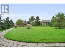 12 - 800 COMMISSIONERS ROAD W - 40