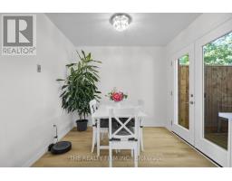 25 - 70 CHAPMAN COURT - 17