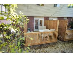 25 - 70 CHAPMAN COURT - 40