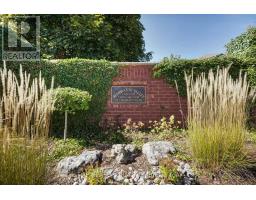 25 - 70 CHAPMAN COURT - 43