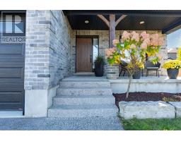 191 GILMOUR DRIVE - 4