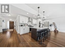 191 GILMOUR DRIVE - 7