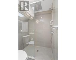 30 - 1399 COMMISSIONERS ROAD W - 29