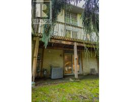 30 - 1399 COMMISSIONERS ROAD W - 35