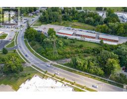 121 THOMPSON ROAD - 10