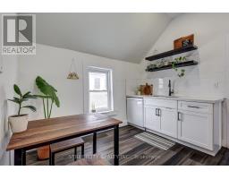 12 WELDON AVENUE - 15