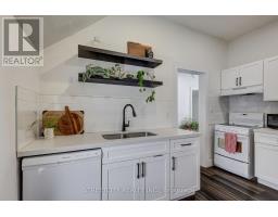 12 WELDON AVENUE - 17