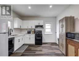 12 WELDON AVENUE - 31