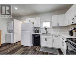 12 WELDON AVENUE - 33