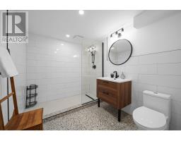 21 MARBENOR CRESCENT - 24