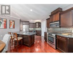 1107 - 250 PALL MALL STREET - 7