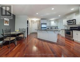 1202 - 250 PALL MALL STREET - 18