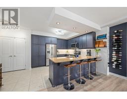 803 - 330 RIDOUT STREET N - 7