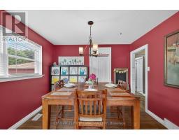 204 BURNSIDE DRIVE - 6