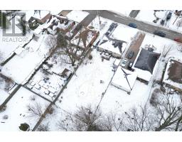 208 TROWBRIDGE AVENUE - 32