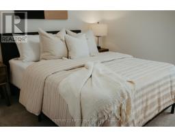 1382 SHIELDS PLACE - 32