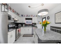 10 DANIELLE CRESCENT - 11