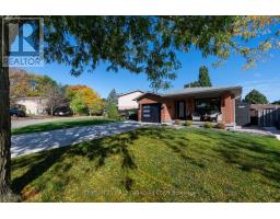 10 DANIELLE CRESCENT - 2