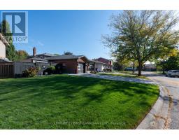 10 DANIELLE CRESCENT - 4