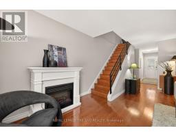 39 - 676 WONDERLAND ROAD S - 17